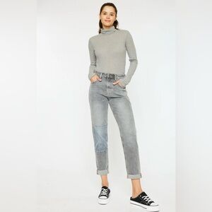 KanCan Women’s 5/26 Frankie High Rise Mom Jean Light‎ Gray Wash Denim Patch